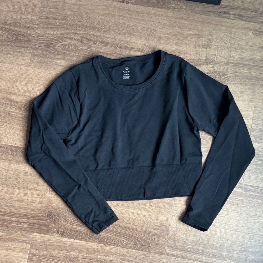 Offline by Aerie Black Long Sleeve Crop Top